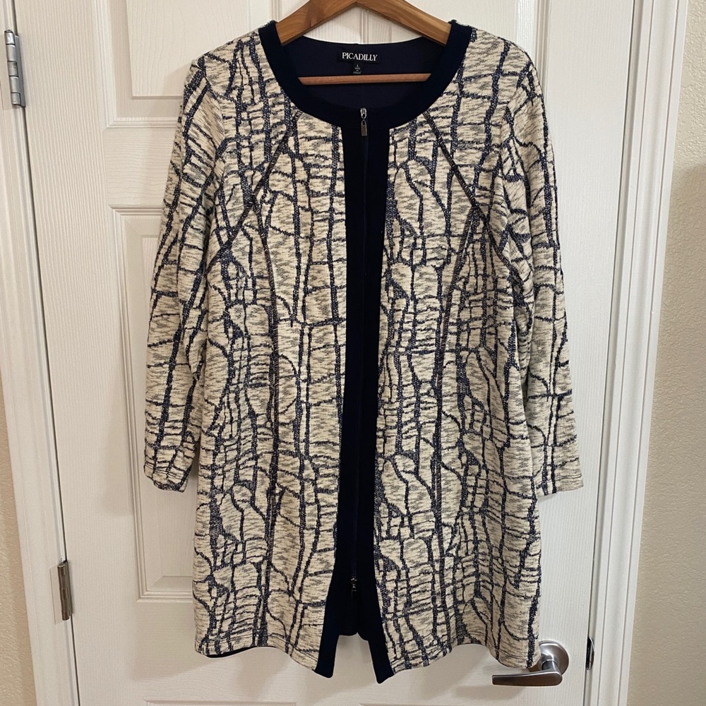 Ivory and Navy Blue Patterned Cardigan/Blazer